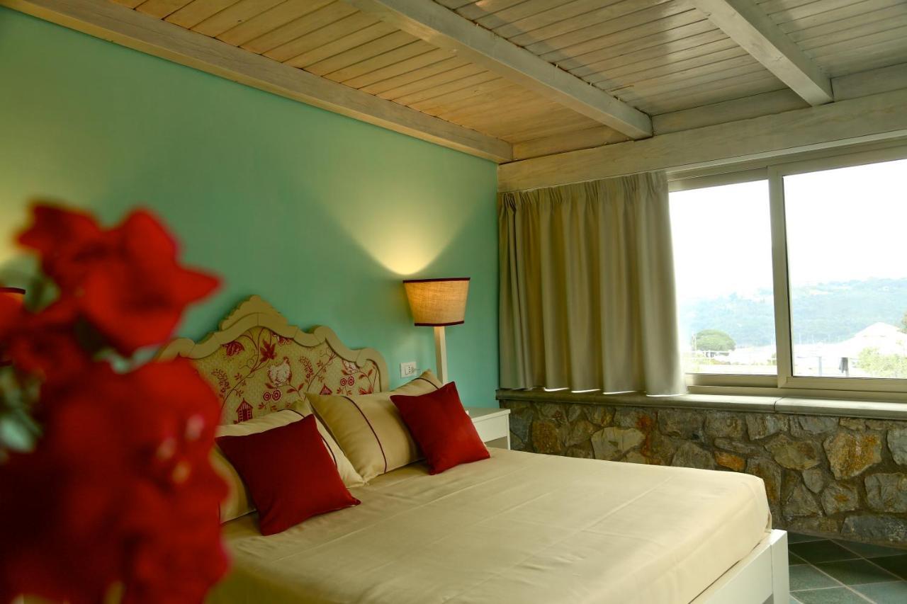 Residence Les Oliviers Porto Azzurro Ngoại thất bức ảnh