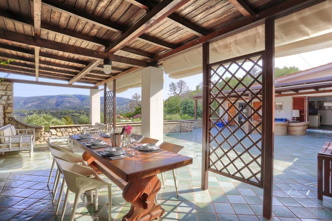 Residence Les Oliviers Porto Azzurro Ngoại thất bức ảnh