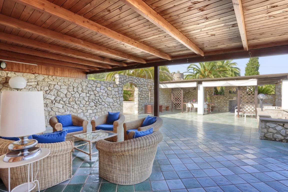 Residence Les Oliviers Porto Azzurro Ngoại thất bức ảnh