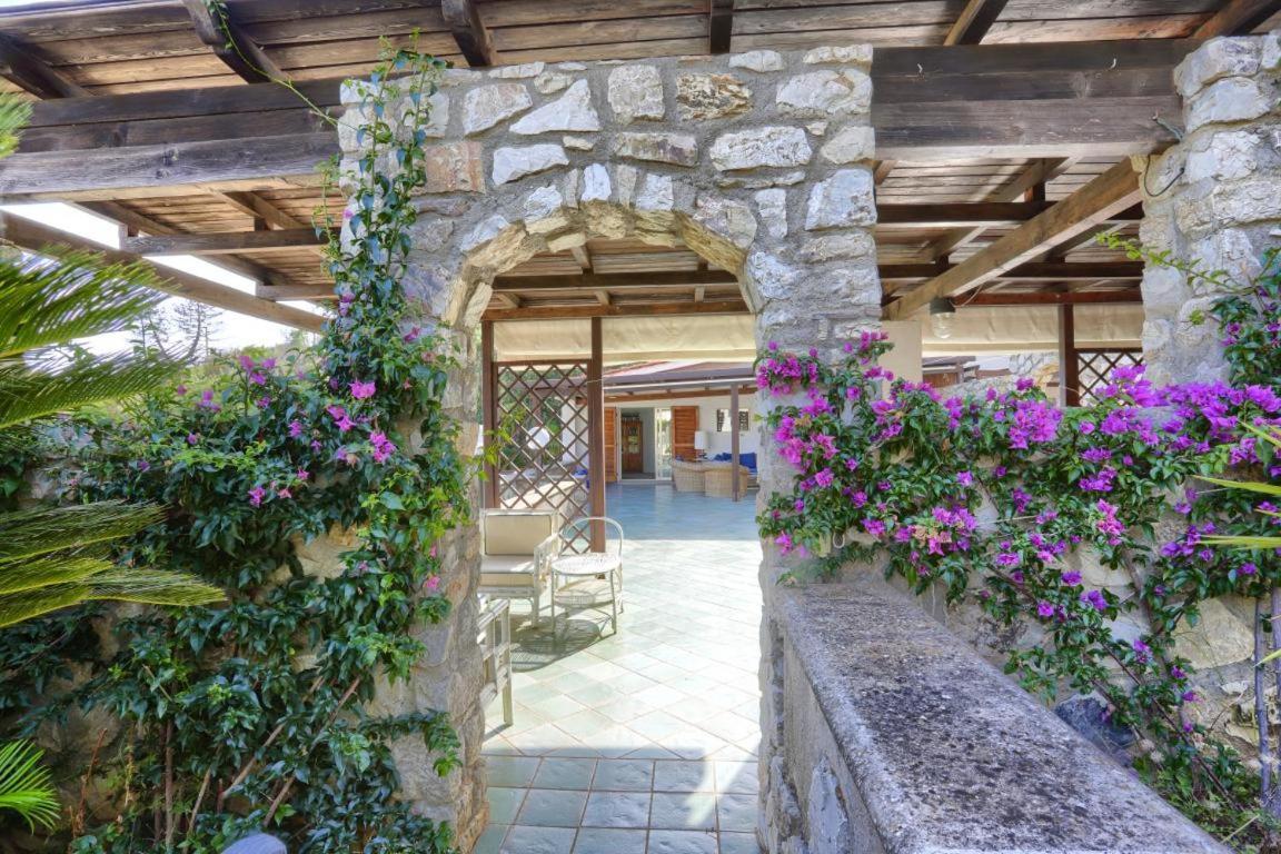 Residence Les Oliviers Porto Azzurro Ngoại thất bức ảnh