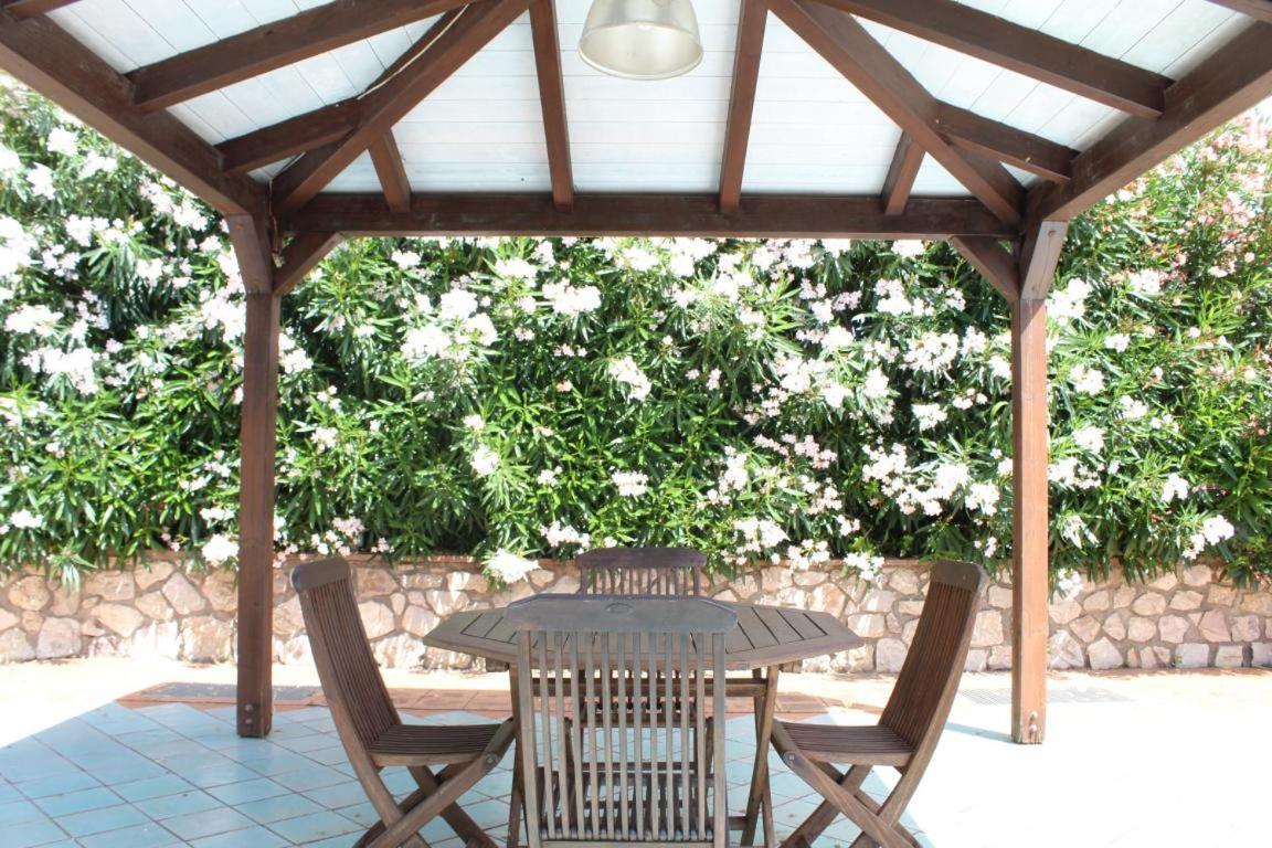 Residence Les Oliviers Porto Azzurro Ngoại thất bức ảnh