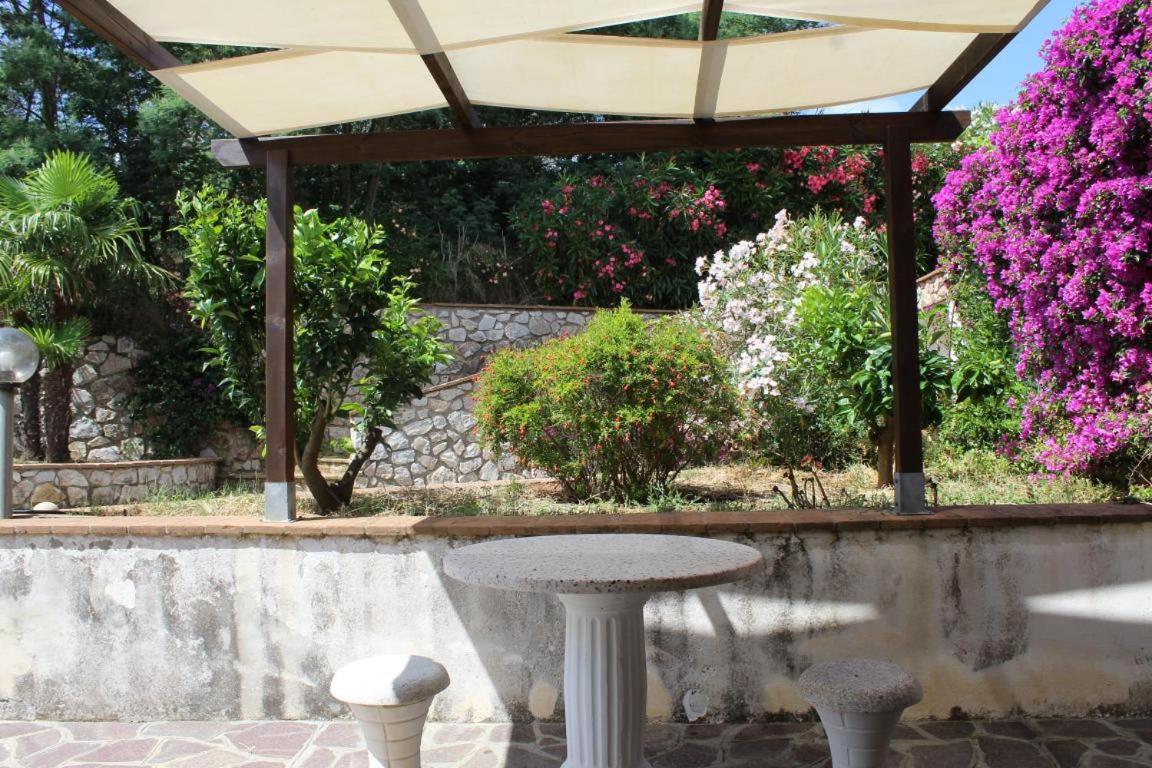 Residence Les Oliviers Porto Azzurro Ngoại thất bức ảnh
